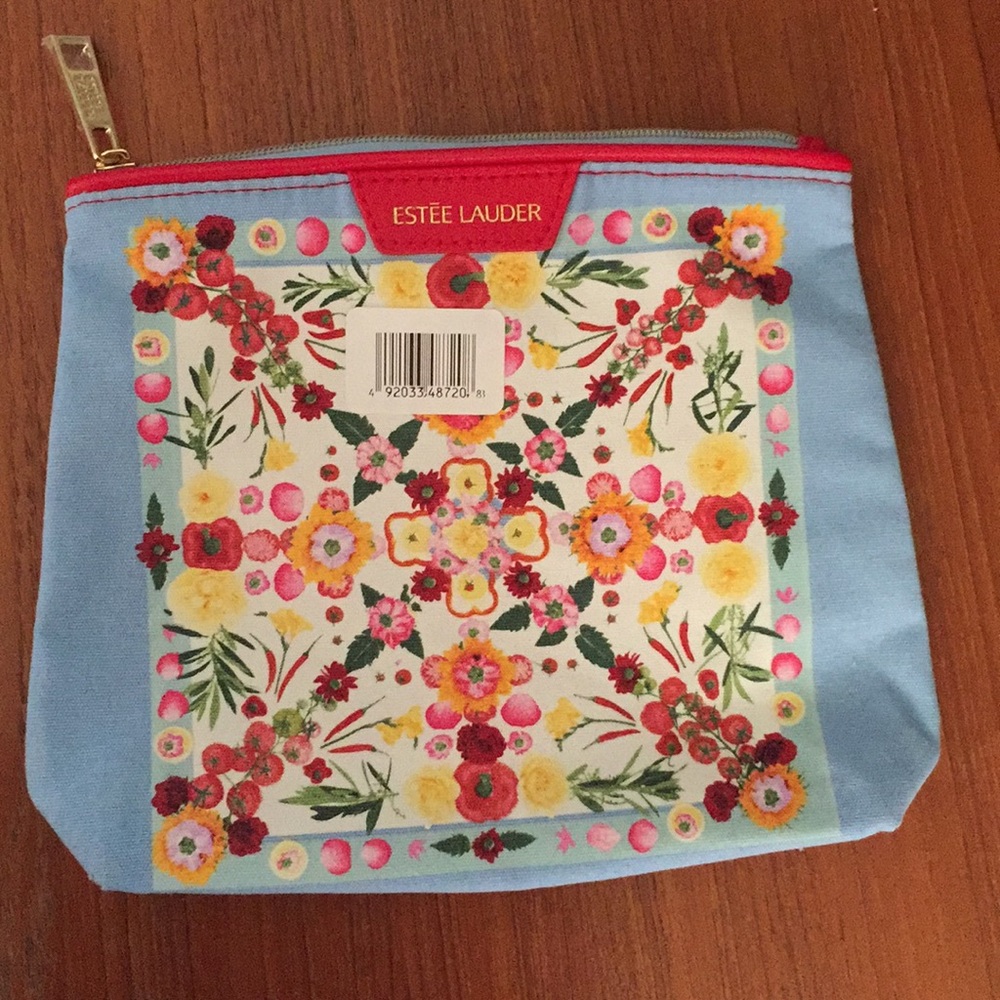 Estée Lauder Cosmetic/Makeup/Toiletries Bag